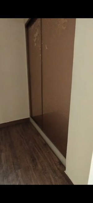 Furnished Amenities in 3 BHK Apartment at Puri Pranayam, Sector 82 – for Rent