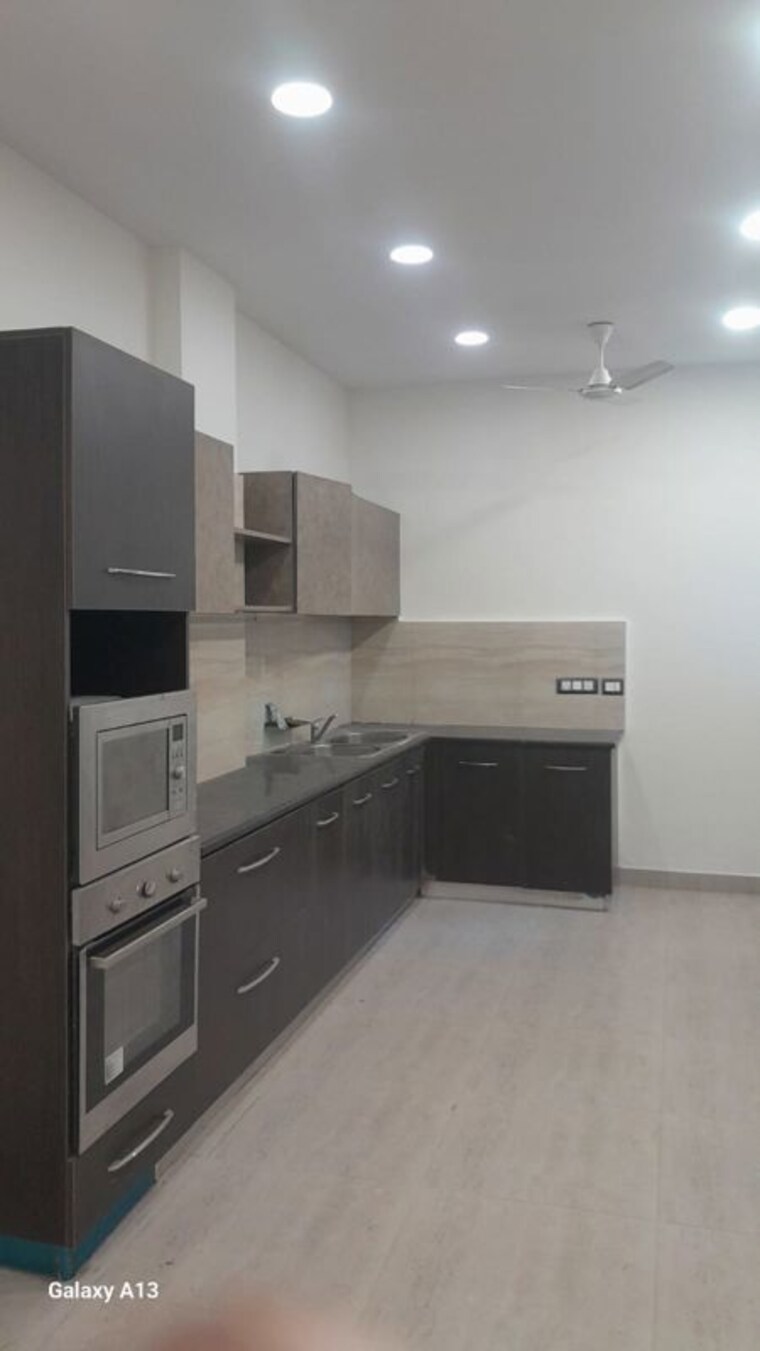 Kitchen, ss-mayfield-gardens 3 Bedroom 1850 Sq.Ft. Builder Floor In Sector 51 Gurgaon 9863782