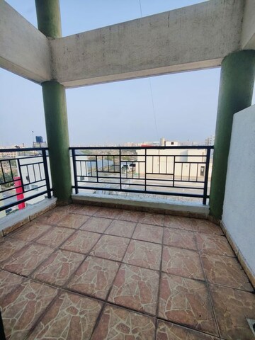 Room in 2 BHK Apartment at Mont Vert Seville Phase I, Wakad – for Sale