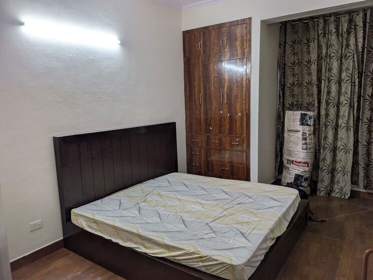 Bedroom, sector 15 3 Bedroom 1600 Sq.Ft. Apartment In Sector 15 Gurgaon 9863790