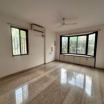 Room in 3 BHK Apartment at Kalyani Nagar – for Rent