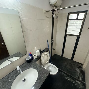 Team Area in 3 BHK Apartment at Kalyani Nagar – for Rent