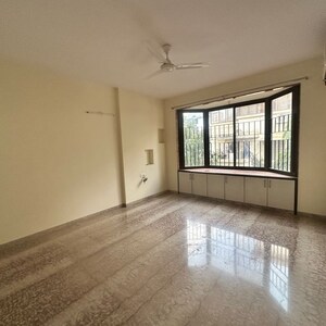 Room in 3 BHK Apartment at Kalyani Nagar – for Rent