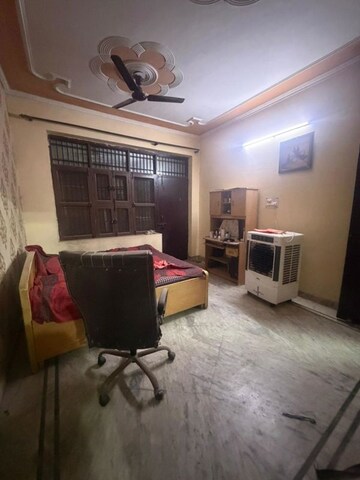 Living Room in 3 BHK Builder Floor at Sector 15 – for Rent