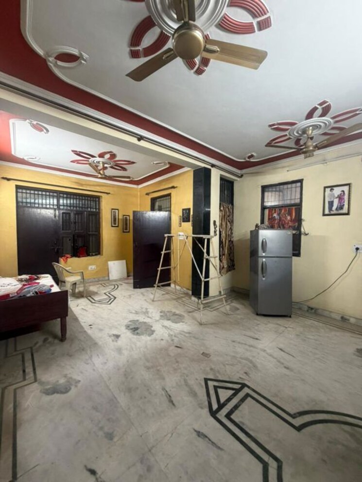 Living Room, sector 15 3 Bedroom 2000 Sq.Ft. Builder Floor In Sector 15 Gurgaon 9863800