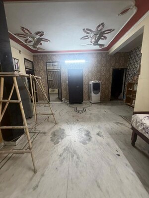 Living Room in 3 BHK Builder Floor at Sector 15 – for Rent