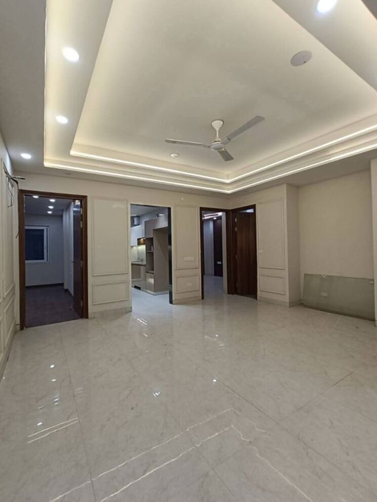Room, sector 41 3 Bedroom 2200 Sq.Ft. Builder Floor In Sector 41 Gurgaon 9863804