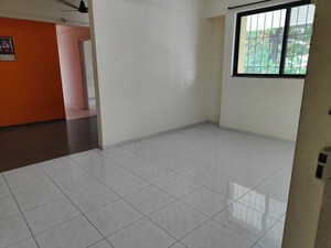 Room in 2 BHK Apartment at Shriniwas CHS, Vadgaon Budruk – for Rent