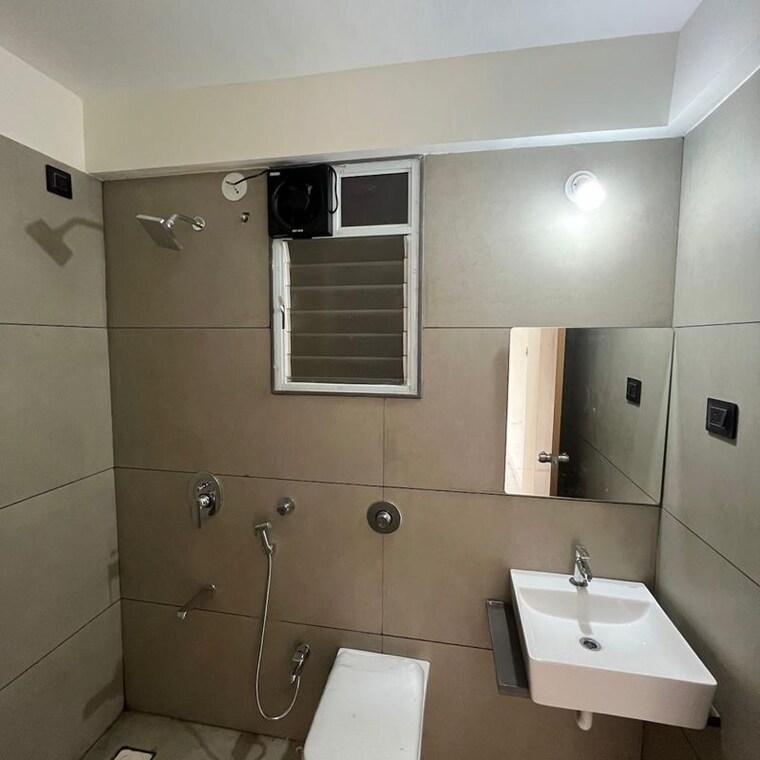 Bathroom, pimple saudagar 3 Bedroom 1500 Sq.Ft. Apartment In Pimple Saudagar Pune 9863808