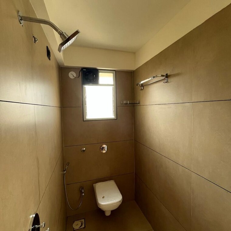 Bathroom, pimple saudagar 3 Bedroom 1500 Sq.Ft. Apartment In Pimple Saudagar Pune 9863808
