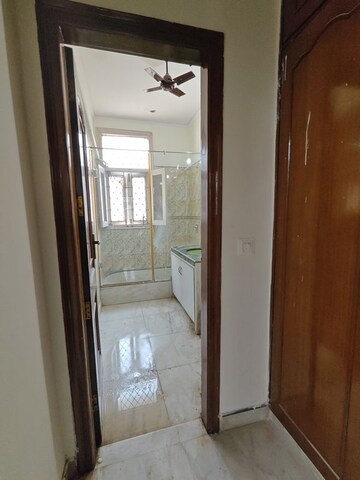 Bathroom in 4 BHK Independent House at Ansal Sushant Lok I, Sector 43 – for Rent