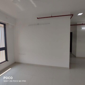 Room in 3 BHK Apartment at Sunteck Avenue 2, Goregaon West – for Sale
