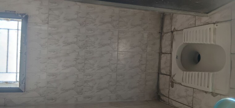 Room, sindhudurg-chs 1 RK 257 Sq.Ft. Penthouse In Vikhroli East Mumbai 9590249