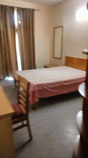 Bedroom in 3 BHK Apartment at DLF Ridgewood Estate, Dlf Phase iv – for Rent