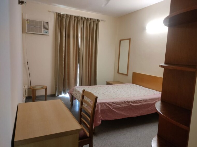 Bedroom, dlf-ridgewood-estate 3 Bedroom 1400 Sq.Ft. Apartment In Dlf Phase iv Gurgaon 9863862