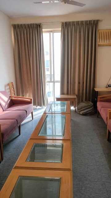 Living Room in 3 BHK Apartment at DLF Ridgewood Estate, Dlf Phase iv – for Rent