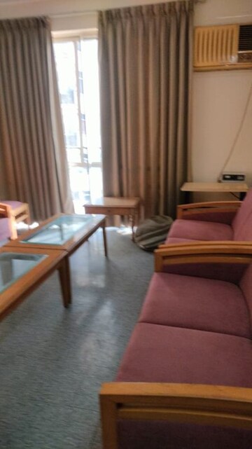 Living Room in 3 BHK Apartment at DLF Ridgewood Estate, Dlf Phase iv – for Rent