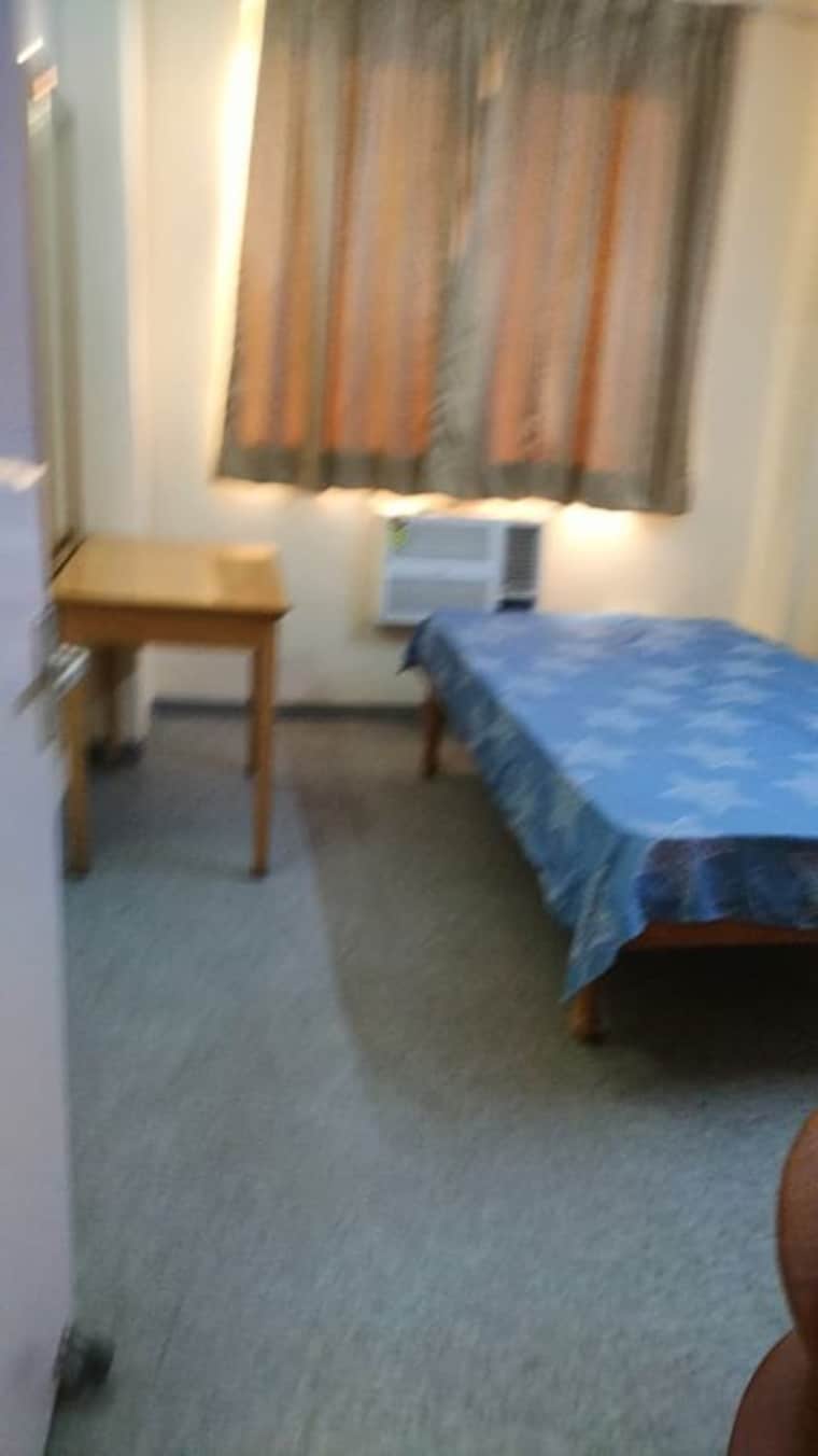 Living Room, dlf-ridgewood-estate 3 Bedroom 1400 Sq.Ft. Apartment In Dlf Phase iv Gurgaon 9863862