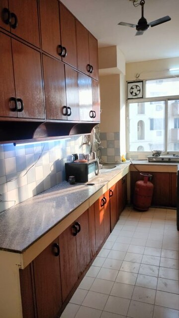 Kitchen in 3 BHK Apartment at DLF Ridgewood Estate, Dlf Phase iv – for Rent