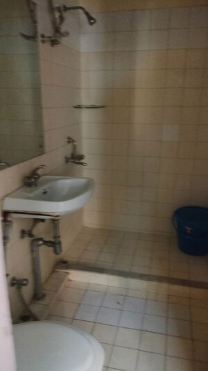 Bathroom in 3 BHK Apartment at DLF Ridgewood Estate, Dlf Phase iv – for Rent