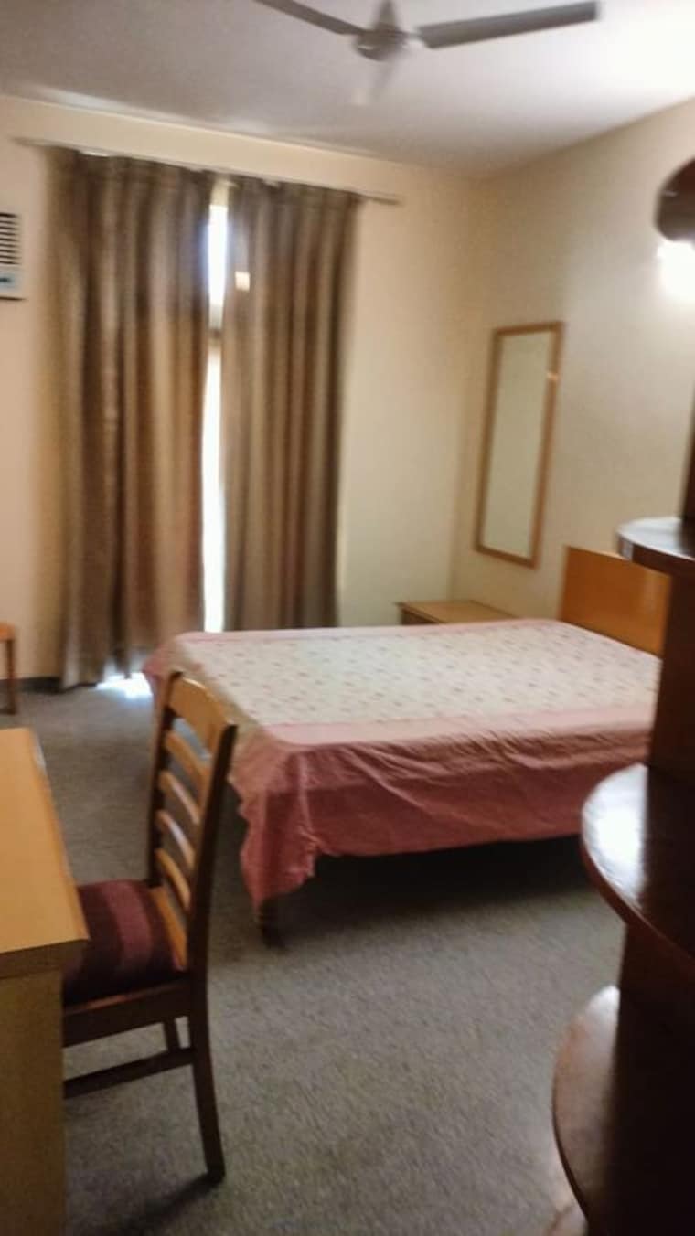 Bedroom, dlf-ridgewood-estate 3 Bedroom 1400 Sq.Ft. Apartment In Dlf Phase iv Gurgaon 9863862