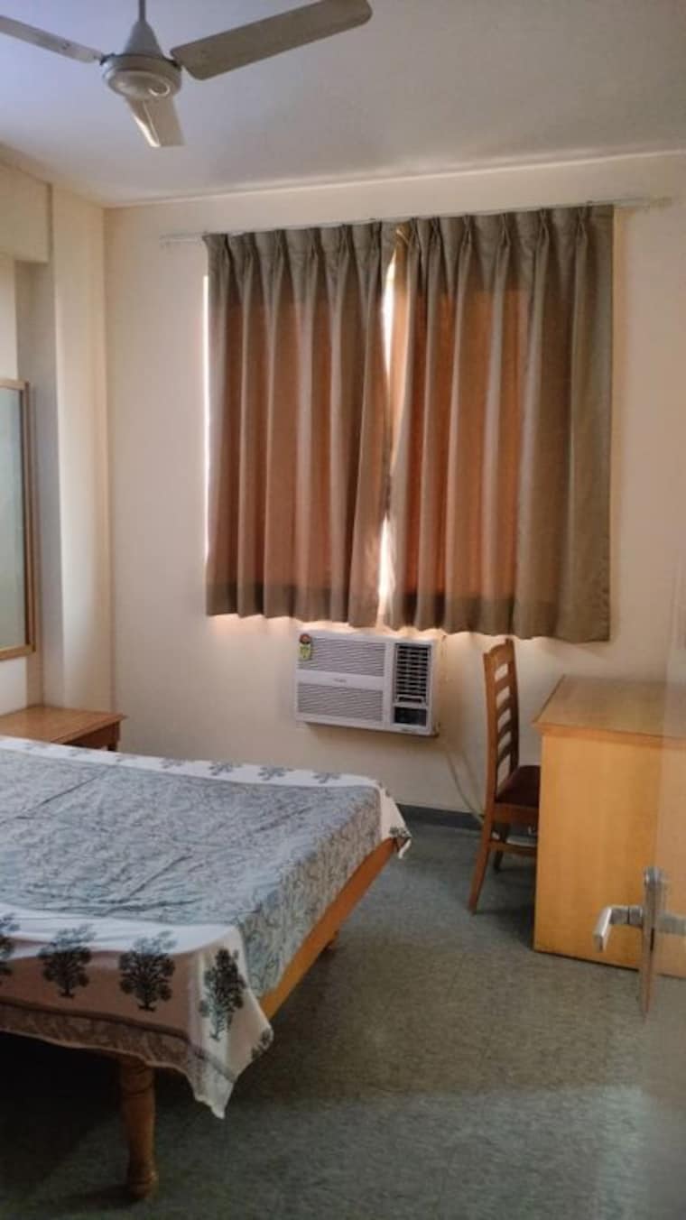 Bedroom, dlf-ridgewood-estate 3 Bedroom 1400 Sq.Ft. Apartment In Dlf Phase iv Gurgaon 9863862