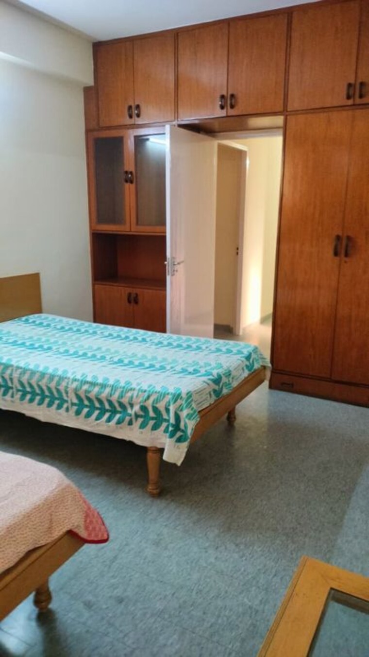 Bedroom, dlf-ridgewood-estate 3 Bedroom 1400 Sq.Ft. Apartment In Dlf Phase iv Gurgaon 9863862