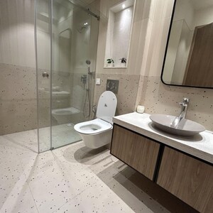 Bathroom in 4 BHK Apartment at Prabhadevi CHS, Century Bazar – for Sale