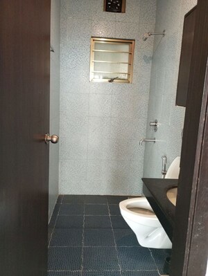 Bathroom in 2.5 BHK Apartment at Oberoi Realty Woods, Goregaon East – for Rent