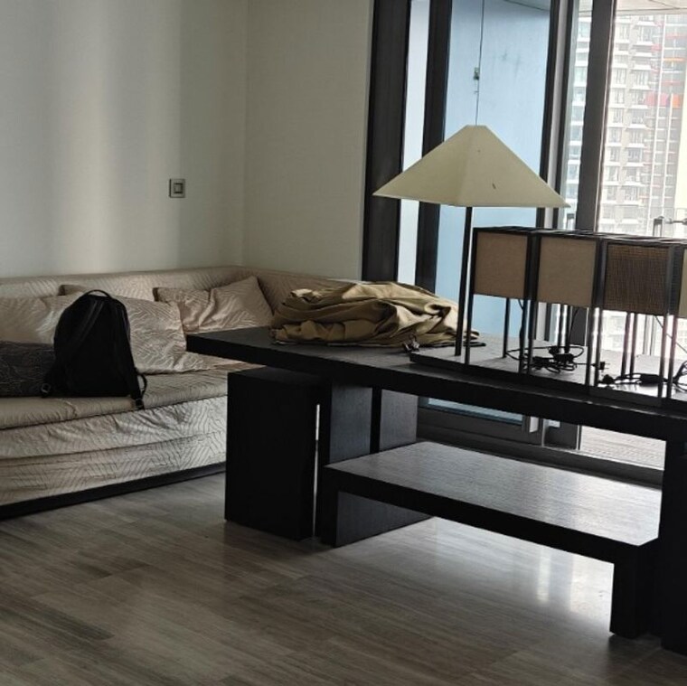 Living Room, lodha-the-world-towers-world-one-tier-2 3 Bedroom 1900 Sq.Ft. Apartment In Empire Mill Mumbai 9863889