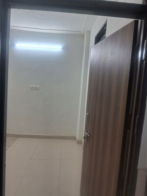 Room in 2 BHK Builder Floor at Sainik Colony – for Rent