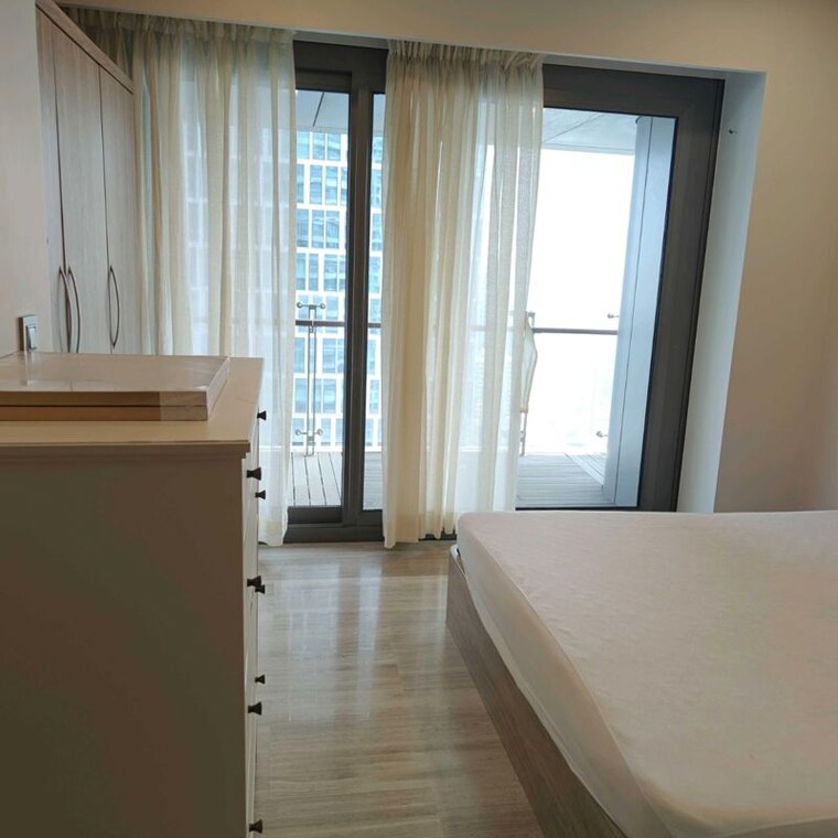 Room, lodha-world-crest 3 Bedroom 1960 Sq.Ft. Apartment In Empire Mill Mumbai 9863913