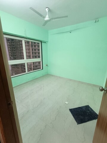 Room in 2 BHK Apartment at Aashna Samadhan, Goregaon West – for Rent