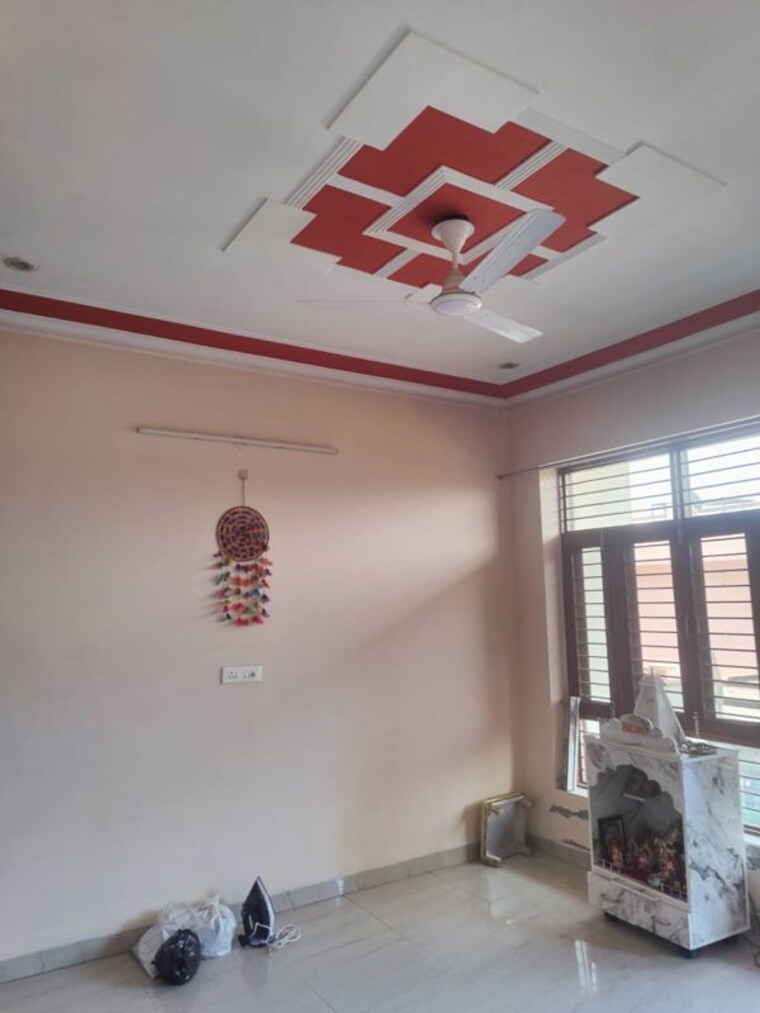 undefined, sector 21c 3 Bedroom 1350 Sq.Ft. Apartment In Sector 21c Faridabad 9863920