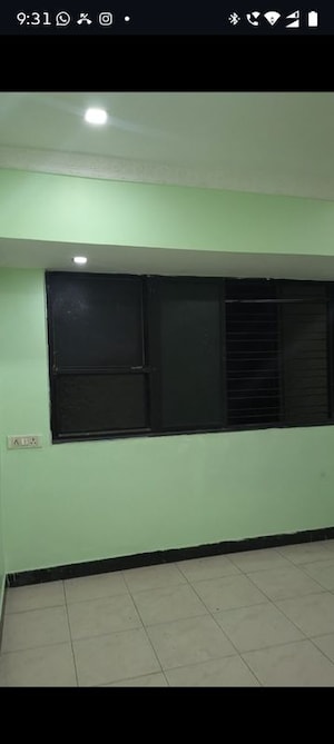 Furnished Amenities in 1 BHK Apartment at Kurla East – for Rent