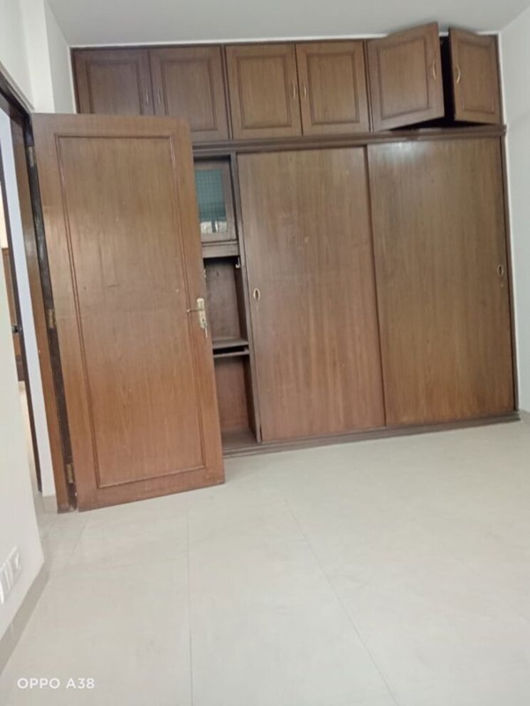 Room, andheri west 3 Bedroom 1400 Sq.Ft. Apartment In Andheri West Mumbai 9863958