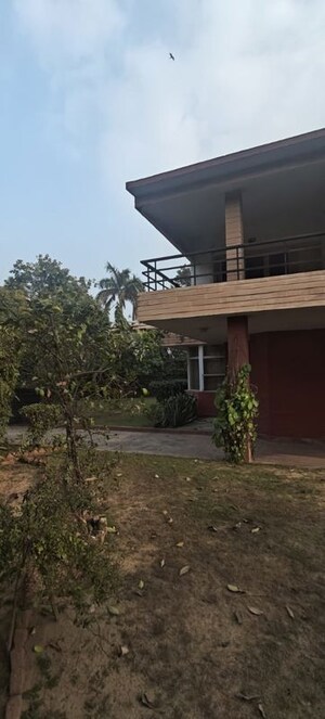 5 BHK Villa – Exterior View View at Chattarpur - for Rent