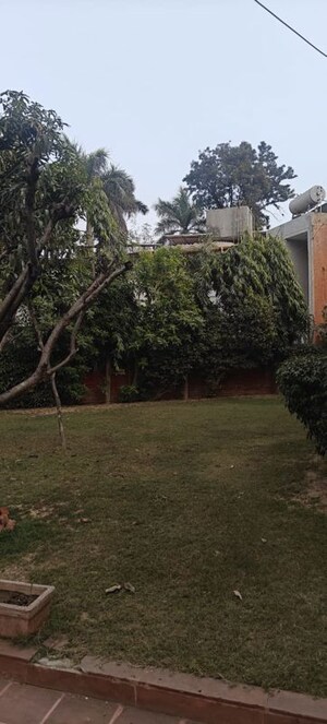 5 BHK Villa – Garden View at Chattarpur - for Rent