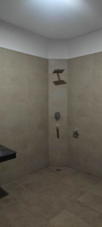 Attached Bathroom in 5 BHK Villa at Chattarpur – for Rent