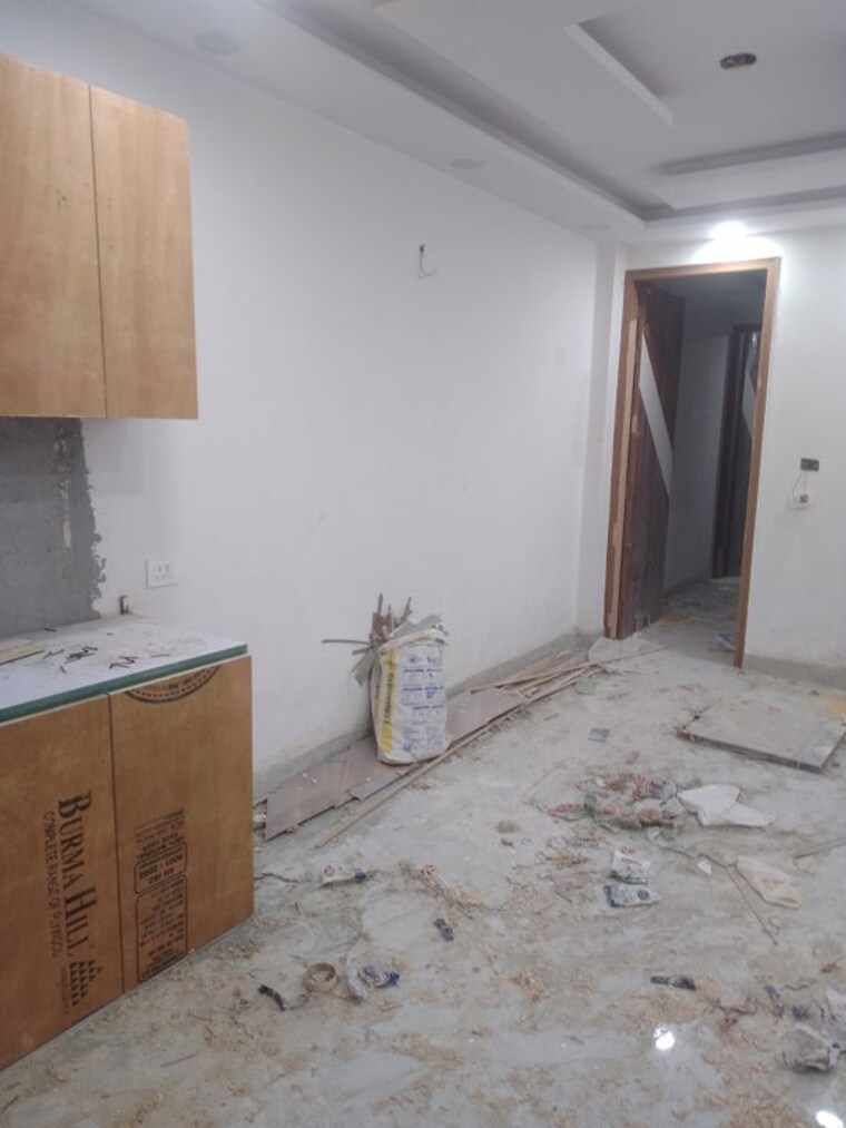 Room, govindpuri 2 Bedroom 60 Sq.Yd. Builder Floor In Govindpuri Delhi 9863979