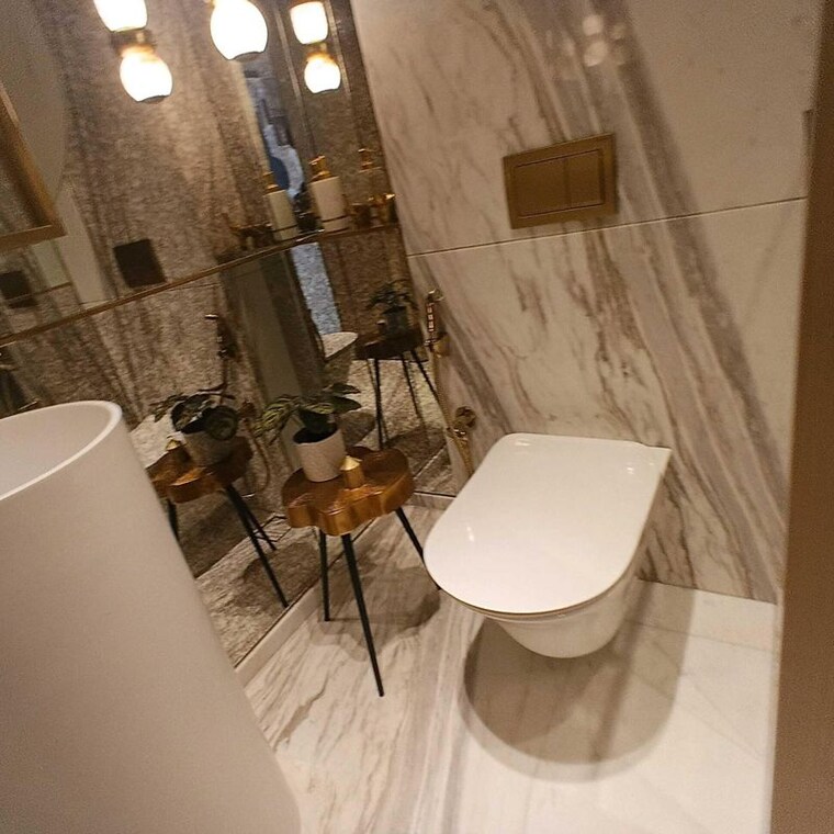 Bathroom, lodha-the-park-tower-6 3 Bedroom 1190 Sq.Ft. Apartment In Kamala Mill Mumbai 9863987