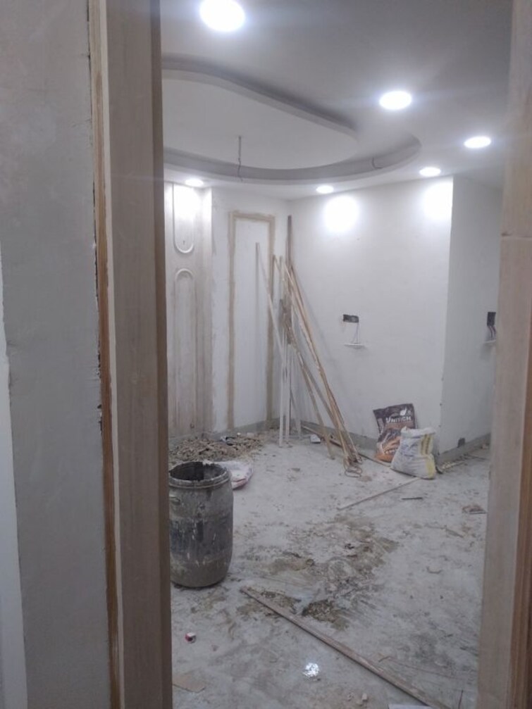 Cover Image, govindpuri 3 Bedroom 90 Sq.Yd. Builder Floor In Govindpuri Delhi 9863988