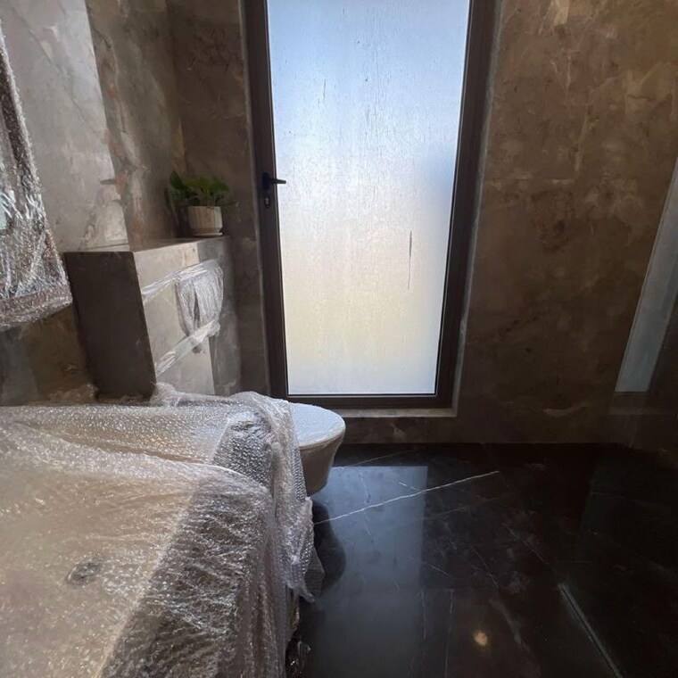 Bathroom, prestige-jasdan-classic 4 Bedroom 2307 Sq.Ft. Apartment In Jacob Circle Mumbai 9864003