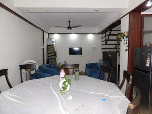 Team Area in 4 BHK Apartment at Bredco Hill View Park, Kandivali East – for Rent