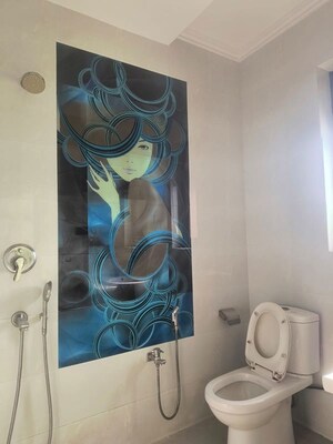 Bathroom in 6+ BHK Apartment at Vasant Kunj – for Sale