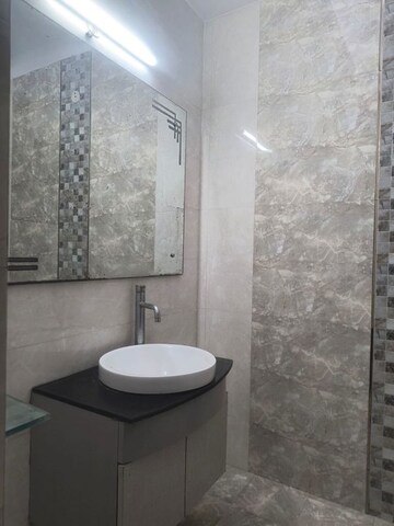 Bathroom in 6+ BHK Apartment at Vasant Kunj – for Sale