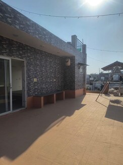 6+ BHK + Pooja Room,Servant Room,Study Room,Extra Room Apartment For Sale in Vasant Kunj
