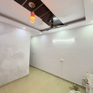 Furnished Amenities in 1 BHK Builder Floor at Khirki Extension – for Rent