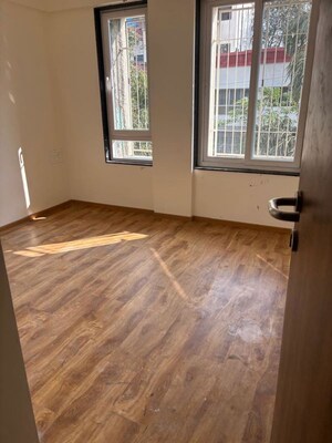 Room in 2 BHK Apartment at Mittal One Place FC Road, Fergusson College Road – for Rent