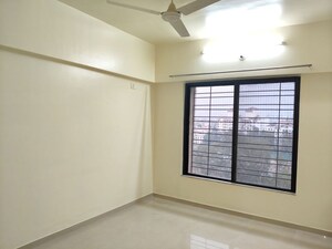 Room in 2 BHK Apartment at Kumar Urban Kruti, Kalyani Nagar – for Rent